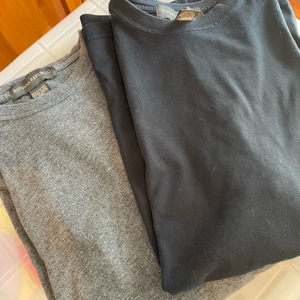 Vintage Banana Republic Charcoal Gray Tee Shirt & Black Tee Shirt. 100% Cotton